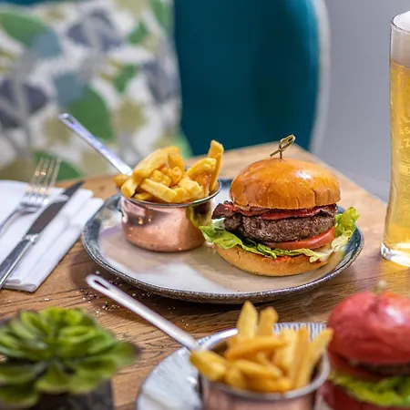 Hotel Harbour & Bristol