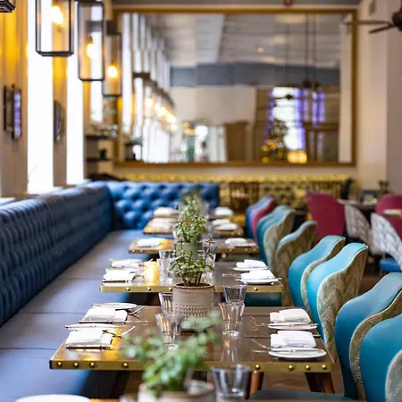 Hotel Harbour &