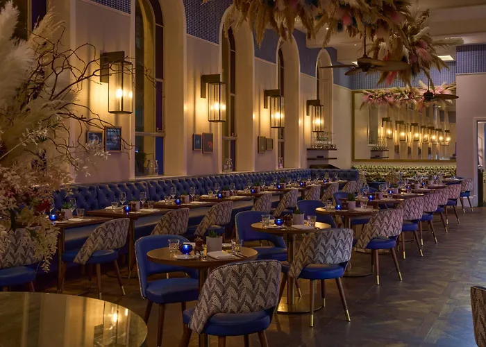 Harbour & 4* Bristol