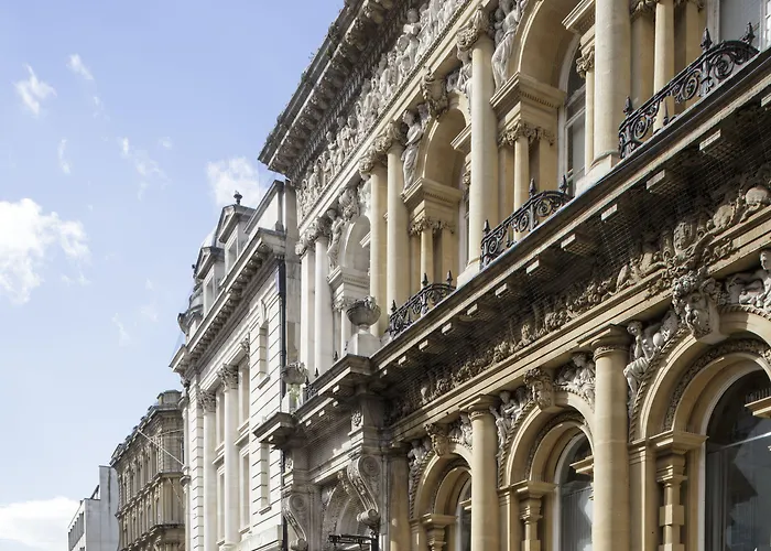 Szálloda Harbour & 4*