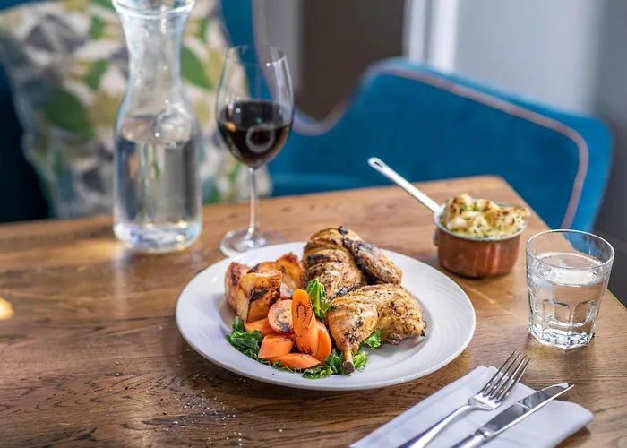 Отель Harbour & 4*