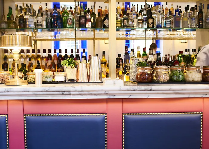 Отель Harbour & Бристоль